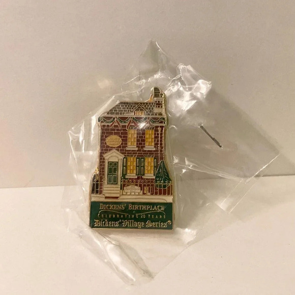 Department 56 Dickens Village  Series Pins Dickens Birthplace Canadian Pub - Picture 7 of 9